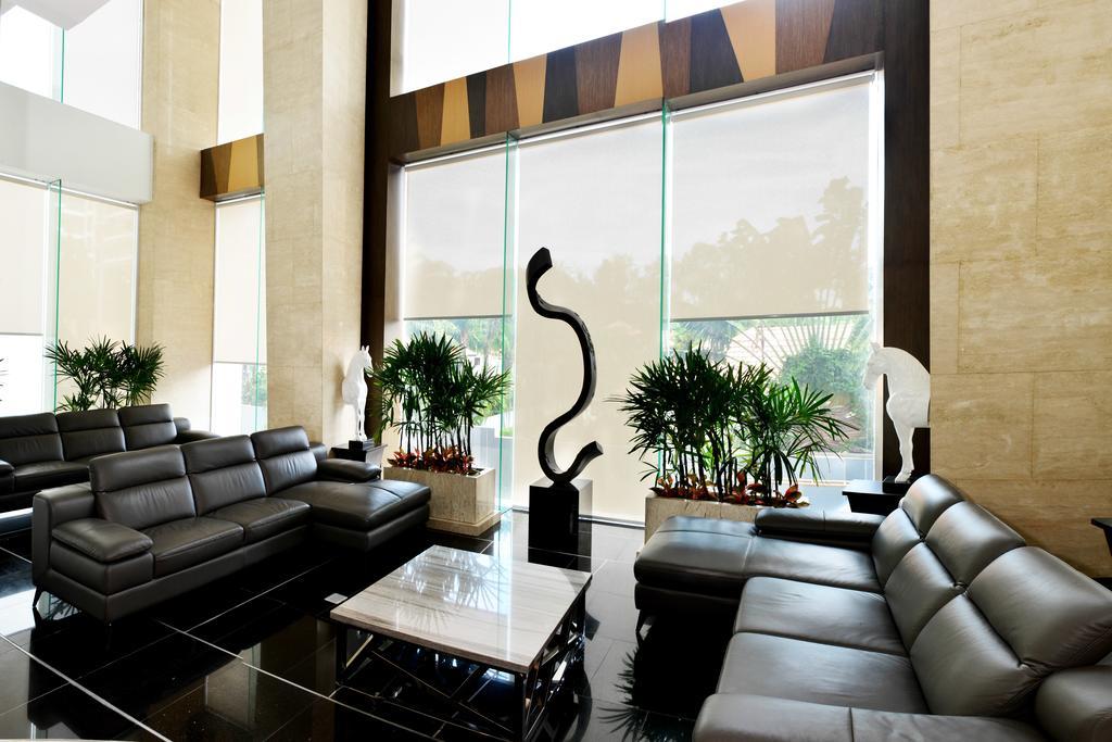 Peak Towers Condominium Паттайя Экстерьер фото